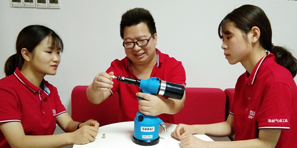 樱桃播放器气动工具-产品培训交流会
