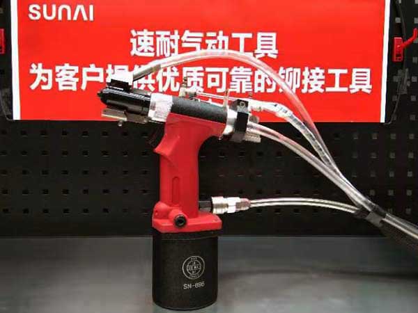 樱桃播放器全自动铆接设备