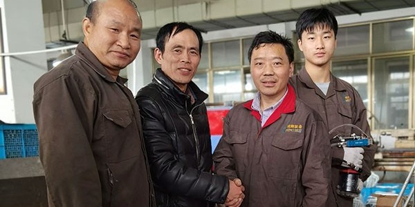 樱桃播放器自动拉钉机助力金华明辉户外提效升级