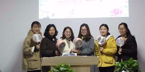 台湾樱桃播放器欢度三八女神节
